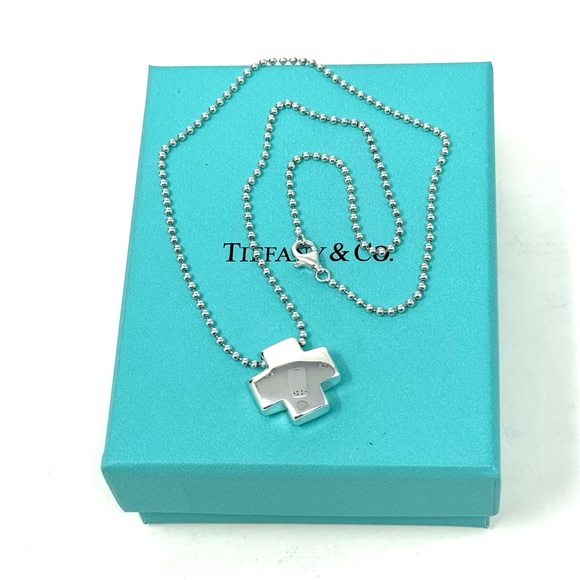 Authentic Tiffany & CO. Roman Square Cross Pendant Necklace. - Picture 5 of 10